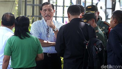 Luhut Pantau Gladi Resik Pernikahan Kahiyang-Bobby
