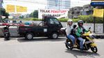 Perlintasan KA Ditutup Total, Warga Kemayoran Protes
