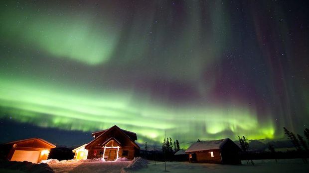 <i>Speechless!</i> 7 Hotel Berpemandangan Aurora Cantik