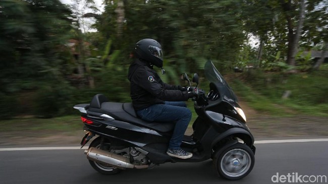 Skuter 3 Roda, Seperti Apa Enaknya? Skuter 3 Roda, Seperti Apa Enaknya?