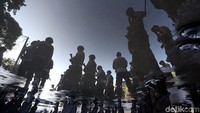 Unsur yang ikut apel pengamanan adalah Sabhara, pasukan Polisi Lalu Lintas, Brimob, intel dan Serse.