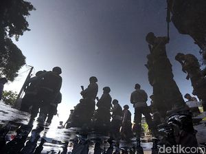 Rusuh di Jayapura: 1 Prajurit TNI Gugur, 6 Anggota Brimob Terluka