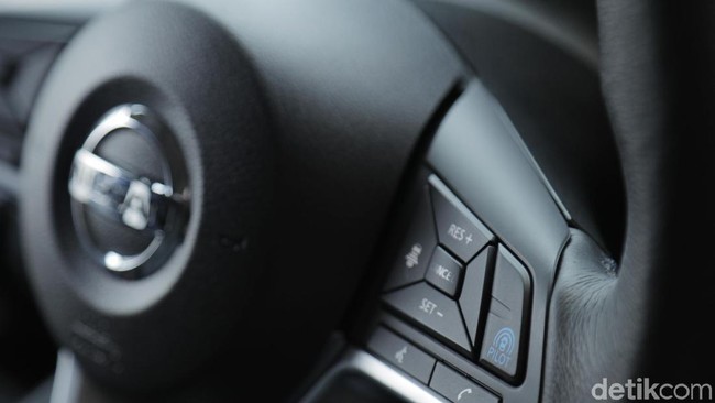 Wusss! Ngacir Bareng Mobil Listrik Paling Laris di Muka Bumi