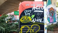 Taman dicorat-coret orang tak bertanggung jawab