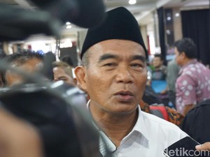 Mendikbud: Jangan Ada Praktik Jual Beli Kursi di PPDB 2018!