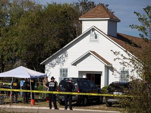 Trump: Pelaku Penembakan Gereja Texas Sangat Gila, Banyak Masalah