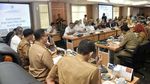 Foto: Anies-Sandi Akrab Dengan Ketua DPRD DKI, Kapolda Metro Selfie
