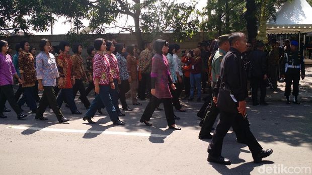 Gladi resik pernikahan Kahiyang / 