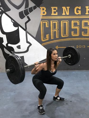 Nadya Mulya juga tengah menekuni olahraga crossfit
