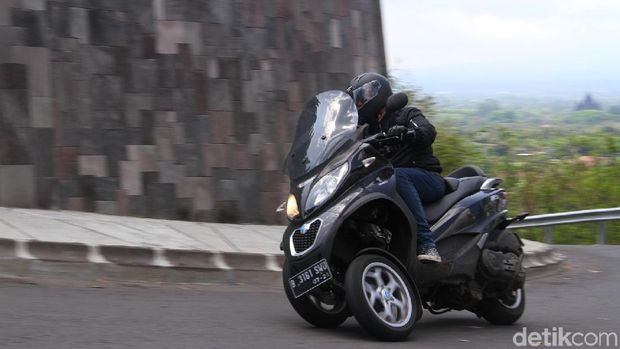 Ototes Piaggio MP3 500 Business