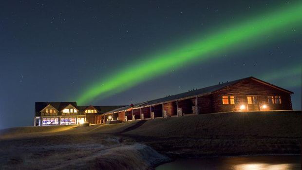 <i>Speechless!</i> 7 Hotel Berpemandangan Aurora Cantik