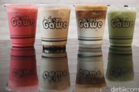 Kopi Gawe: Slurrpp! Di Sini Bisa Menyeruput Es Kopi Susu Sambil Piknik Seru