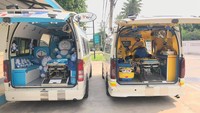 Naran mengaku kadang ada pasien yang kagum dengan ambulans sampai ia menyempatkan diri foto-foto di dalamnya. (Foto: Facebook/Leesuvan Nirun)