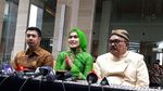 Senyum Manis Calon Kakak Ipar Kahiyang Dalam Jumpa Pers Siraman