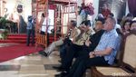 Foto: Ini Basir, Penghulu Pernikahan Kahiyang yang Mengaku Grogi