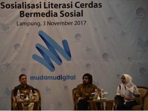 Cara Cerdas Mencegah Penyebaran Hoax di Media Sosial