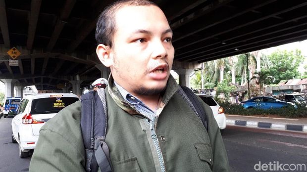 Hanif yang protes ke polisi gara-gara ditilang.