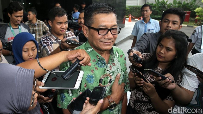 Agun Terangkan Koordinasi dengan Novanto soal Urusan Komisi II Agun Terangkan Koordinasi dengan Novanto soal Urusan Komisi II
