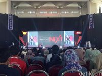 Ribuan Anak Muda Surabaya Tuai Inspirasi di IndonesiaNEXT  