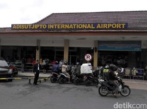 Sempat Ditutup, Bandara Adisutjipto Kembali Beroperasi Normal
