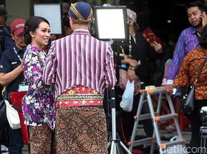 Nama Pakaian Adat Jawa Tengah untuk Laki-laki dan Perempuan Lengkap Maknanya