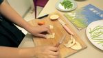 Kreatif! Tiap Hari Ibu Ini Bikin Sarapan Sesuai Gambar Favorit Putrinya