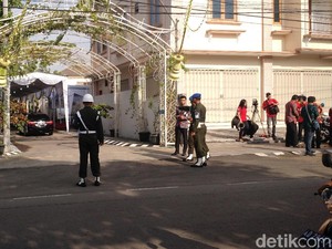 Begini Suasana di Kediaman Jokowi Jelang Prosesi Bleketepe Kahiyang