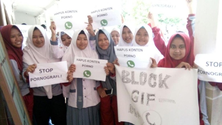 Tolak Konten Porno, Pelajar di Jember Hapus Aplikasi WA Tolak Konten Porno, Pelajar di Jember Hapus Aplikasi WA