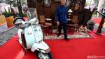 Dua Vespa Antik Hiasi Gedung Pernikahan Kahiyang Ayu-Bobby