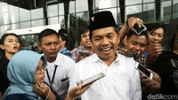 Dedi memberikan keterangan pers terkait pertemuannya dengan Deputi Pencegahan KPK Pahala Nainggolan.