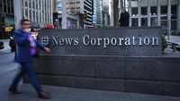 Pangeran Alwaleed sempat mengurangi jumlah kepemilikan sahamnya di New Corp. Ia menjual sekitar 125 juta poundsterling saham News Corp pada 2015 lalu. Getty Images/Spencer Platt.