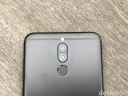 Unboxing Nova 2i, Ponsel 4 Kamera Harga Rp 3 Jutaan