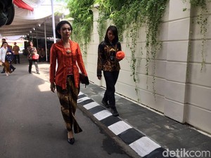 Foto: Mantu Jokowi Ayu Banget di Siraman Kahiyang Ayu