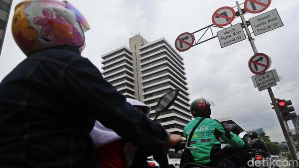 Foto: Larangan Motor di Thamrin yang Sebentar Lagi Dicabut Anies