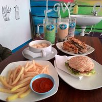 Ini Dia 5 Tempat Nyusu Sambil Ngemil Enak di Solo yang Hits