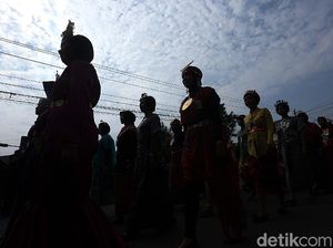 Foto: Kirab Pernikahan Kahiyang-Bobby