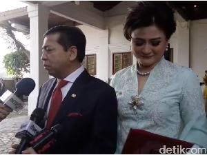 Novanto Hadiri Akad Nikah Putri Jokowi