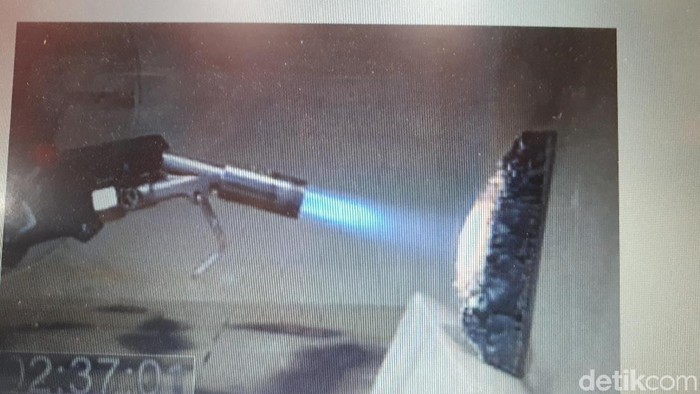 Ada Cat Anti Api di Pameran Infrastruktur, Berapa Harganya?