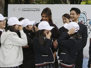 Tawa Akrab Melania Trump dan Minho Shinee Saat Berkunjung ke Seoul