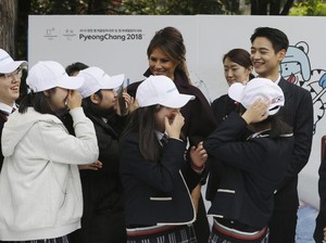 Tawa Akrab Melania Trump dan Minho Shinee Saat Berkunjung ke Seoul