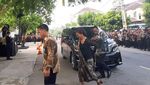 Ini Gaya Menteri Susi Saat Hadiri Akad Putri Jokowi
