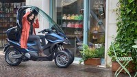 Memang kedua motor ini belum memiliki banderol dan spesifikasi resminya. Namun berdasarkan bocoran yang ada, dikatakan motor ini akan memiliki tenaga sama seperti AK 550 Maxi-Scooter yang diklaim mampu menyemburkan 53,5 tenaga kuda. Foto: Pool (Kymco)
