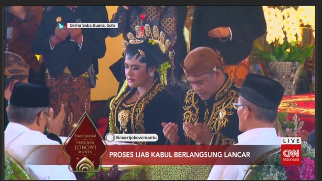 Paes pengantin Solo Putri berwarna hitam yang menghiasi wajah Kahiyang terdiri dari empat bentuk yaitu bentuk gajahan, pengapit, penitis, dan godeg. Foto: Screenshot CNN Indonesia TV