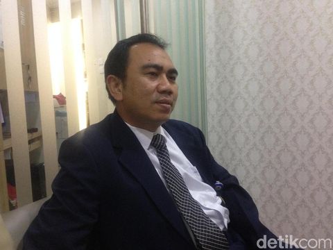  Kepala Humas RS Premier Jatinegara, Sukendar