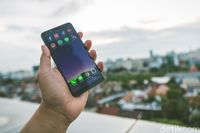 Harga Oppo F5 dan spesifikasi terbaru Hp Oppo F5 Harga baru Oppo F5 Foto Abraham Arthemius "