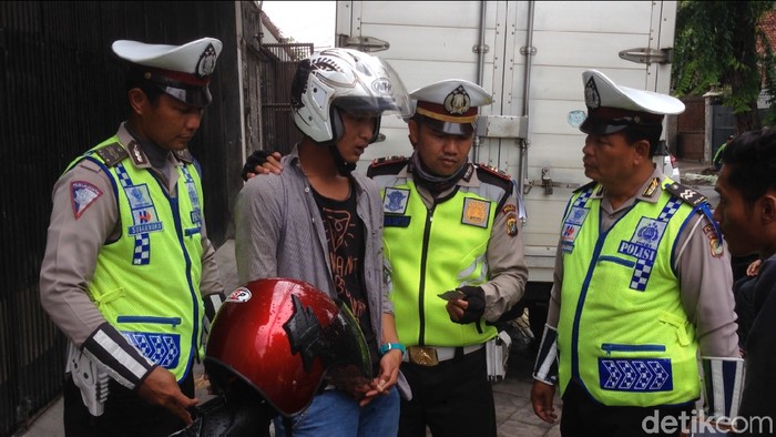 Kabur Saat Operasi Zebra, Pengendara Ini Rupanya Bawa Obat Penenang