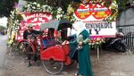 Saat Tamu Resepsi Pernikahan Kahiyang Diantar Becak Gratis