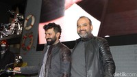 Presiden Royal Enfield Motor, Rudratej Rudy Singh (kanan), mengatakan varian Continental GT membantu Royal Enfield memperkuat posisi mereka di pasar sepeda motor dunia sejak dirilis pada tahun 2013.