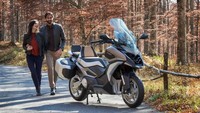 Selanjutnya dikatakan kedua model ini akan memiliki darah Adventure yang bisa diartikan meski menjadi motor skuter ketangguhan motor ini tidak perlu diragukan. Foto: Pool (Kymco)