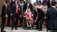 Sinta Nuriyah juga hadir.